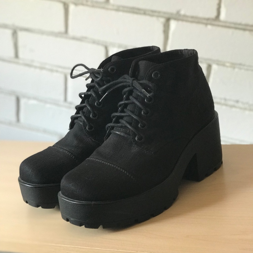 NWOT✨Vagabond Dionne Textile Platform Bootie